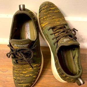 Sketcher Bobs. Gently worn. Size 8